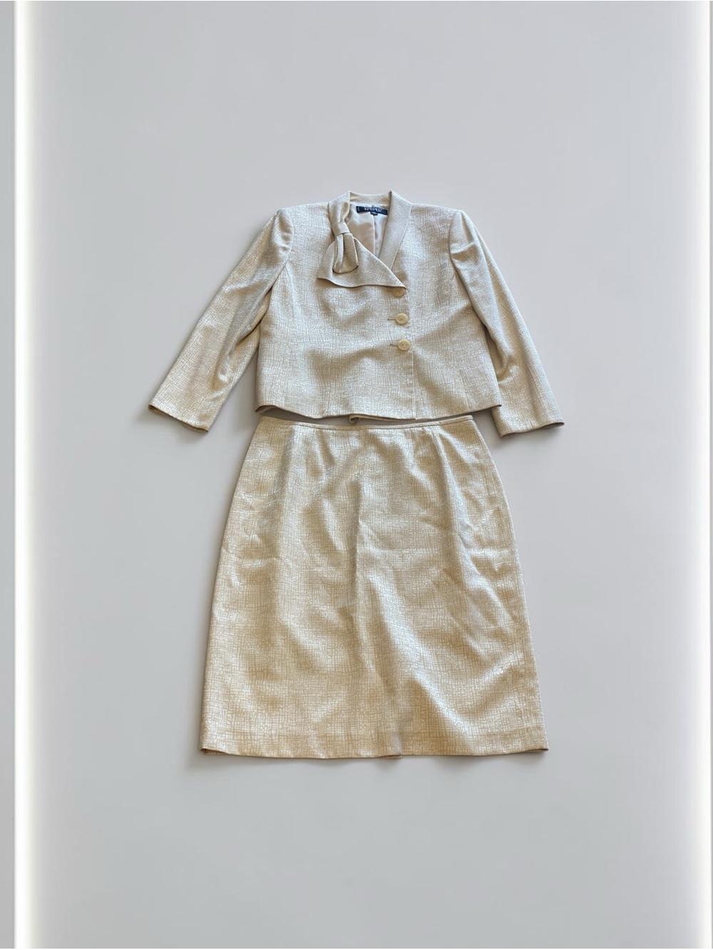 Kasper Cream Two-Piece Skirt Set with Bow Collar